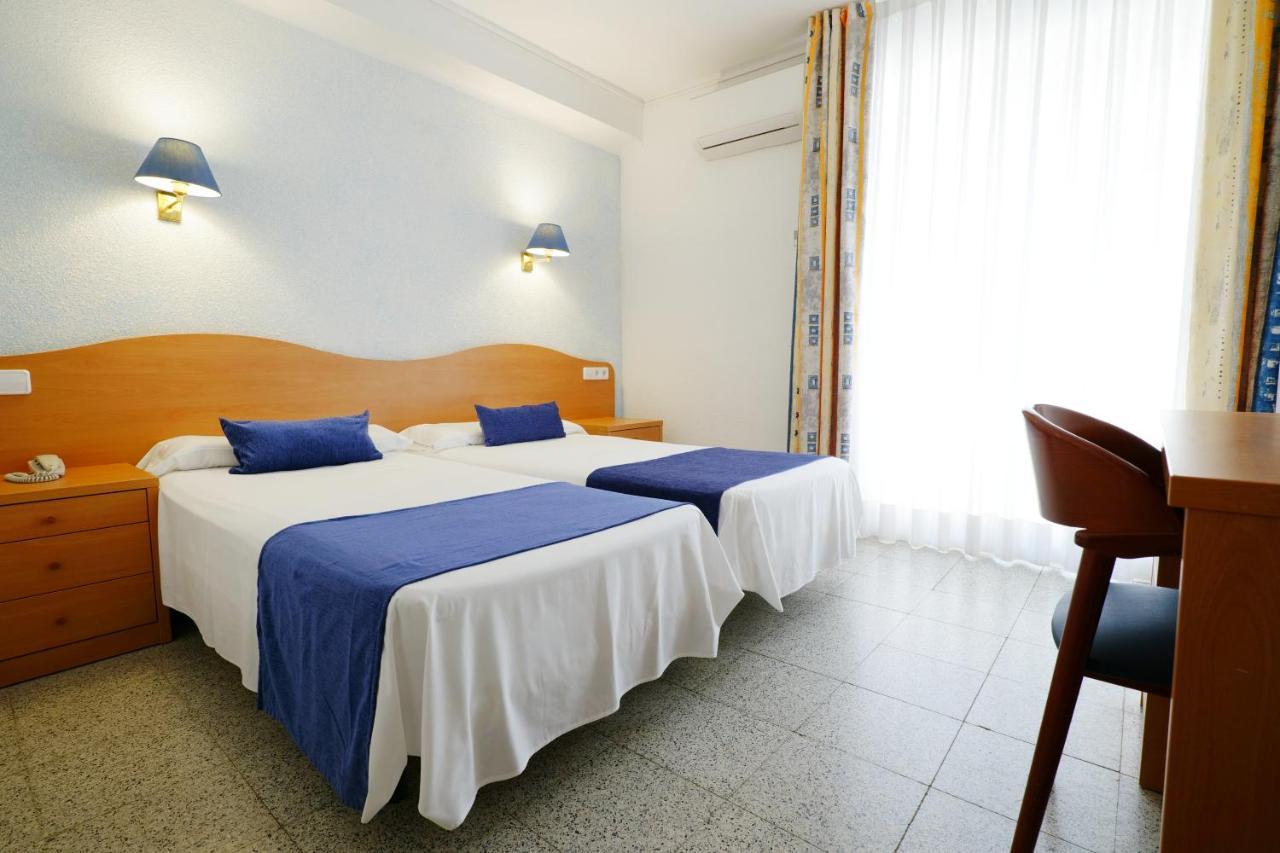Hotel Internacional Calella Esterno foto