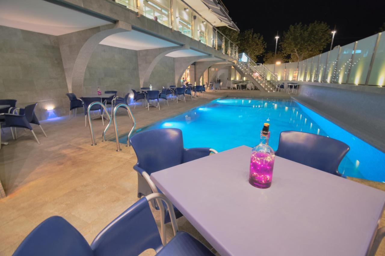 Hotel Internacional Calella Esterno foto