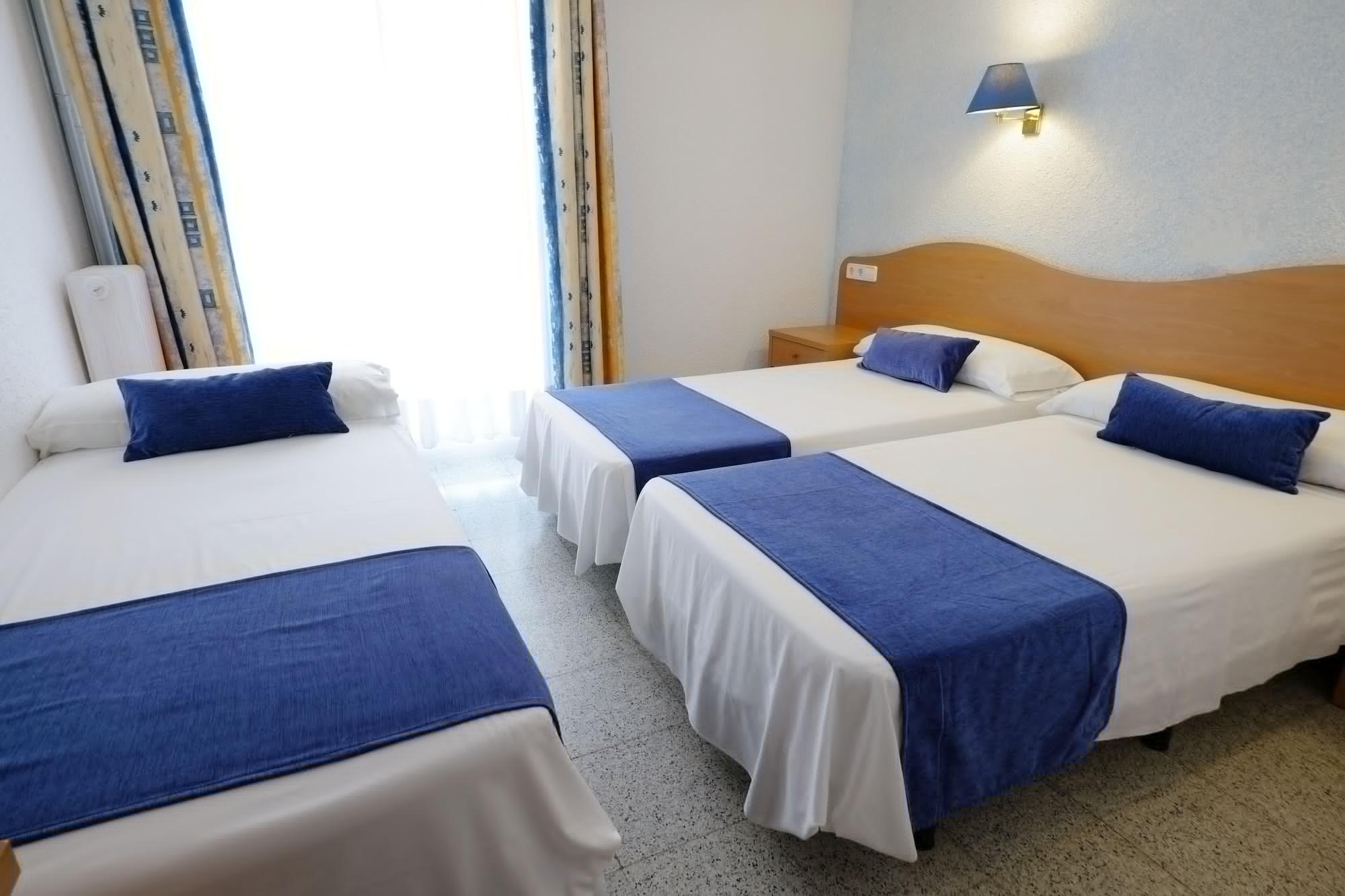 Hotel Internacional Calella Esterno foto