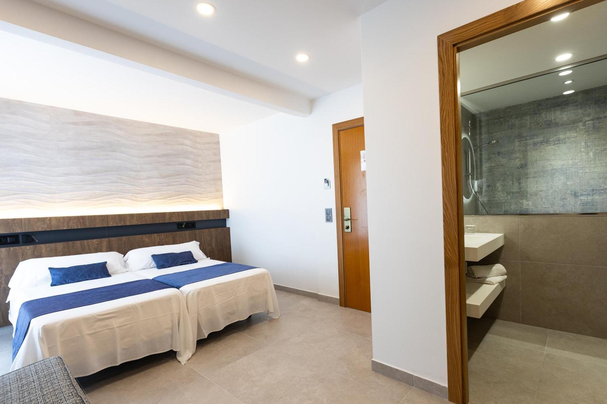 Hotel Internacional Calella Esterno foto