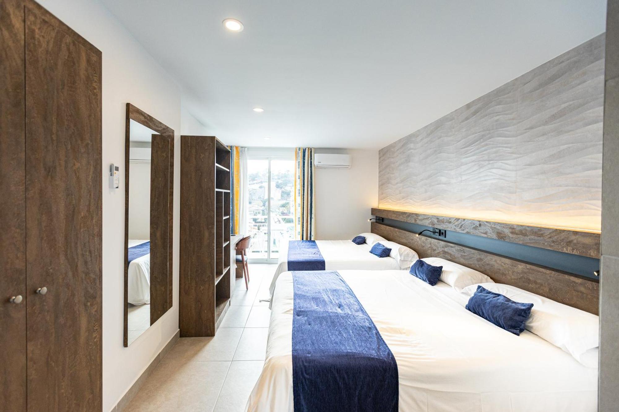 Hotel Internacional Calella Esterno foto