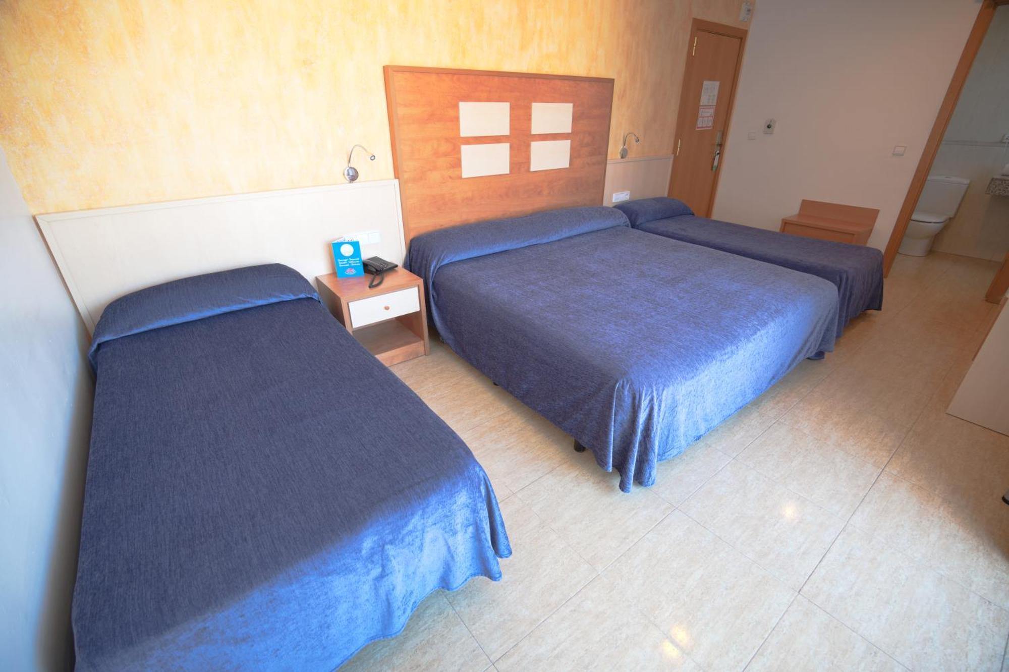 Hotel Internacional Calella Esterno foto